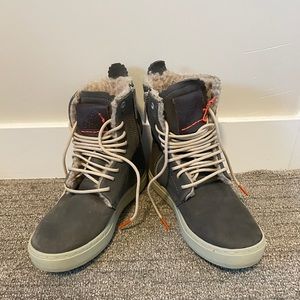 Satorisan Winter Canta Waraku Boots NWT